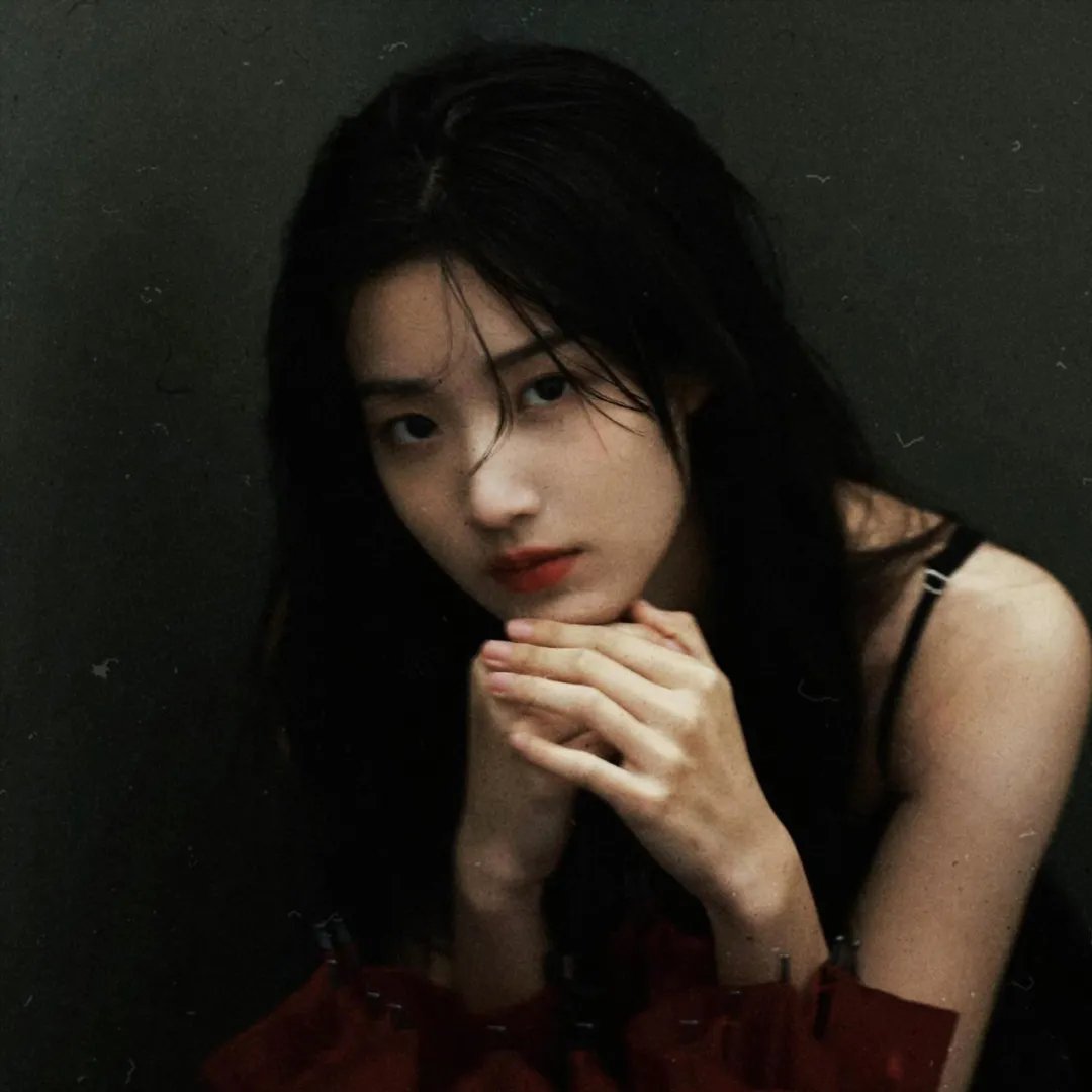 艾米丽·布莱尔的秘密